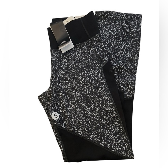 Adidas Speckled Leggings Small NWT | Black & White Print + Mesh Detail | - Picture 1 of 4